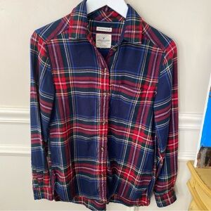 American Eagle Red and Blue Plaid Button-Up Shirt Boyfriend Fit Size XS EUC